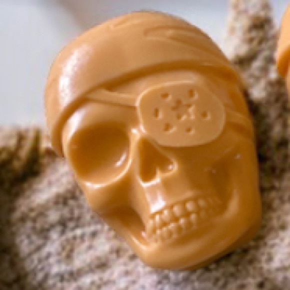 1 Hand Crafted Soap - Halloween Skulls - Pumpkin Vanilla - Picture 5 of 7